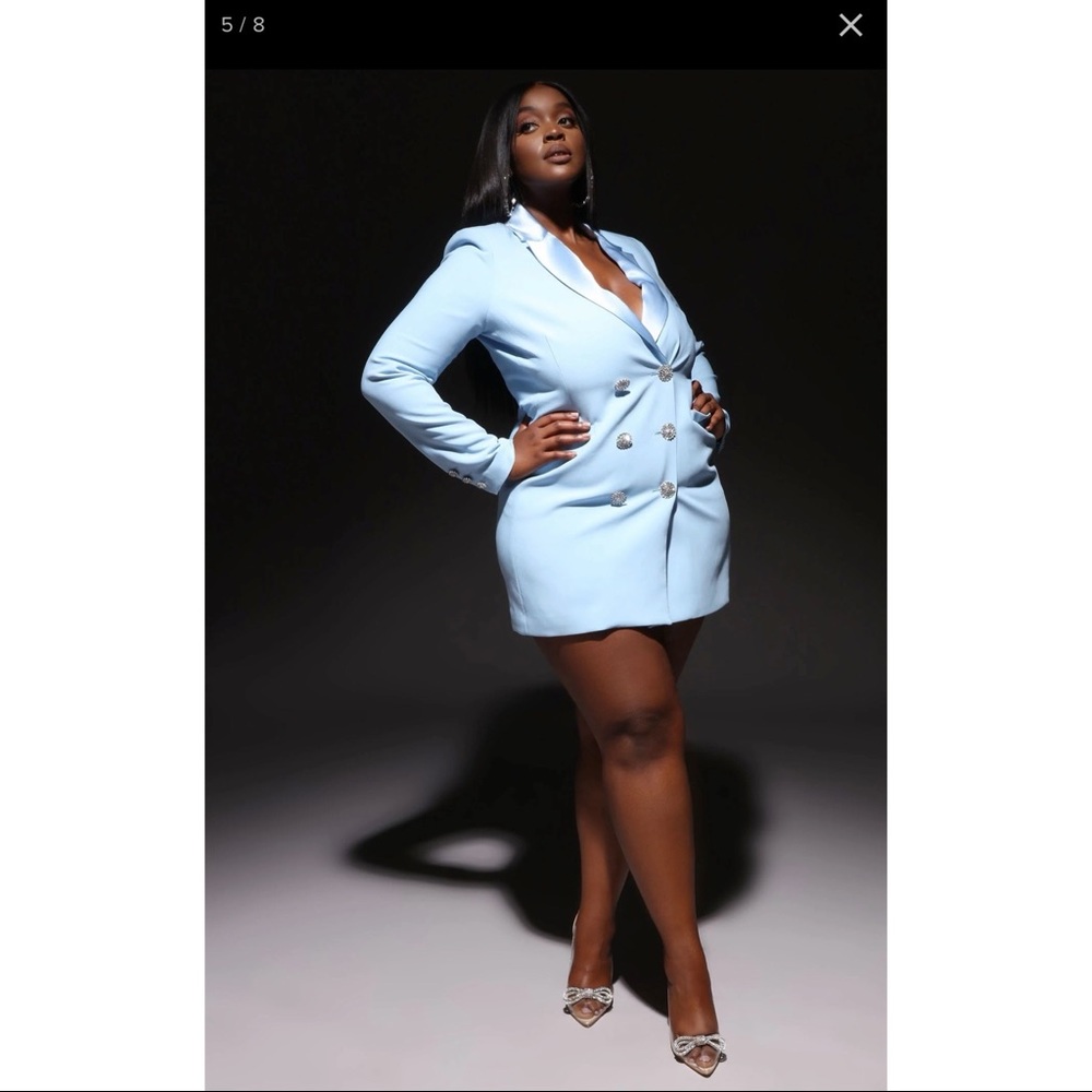 Fashion Nova: Selene Mini Blazer Dress